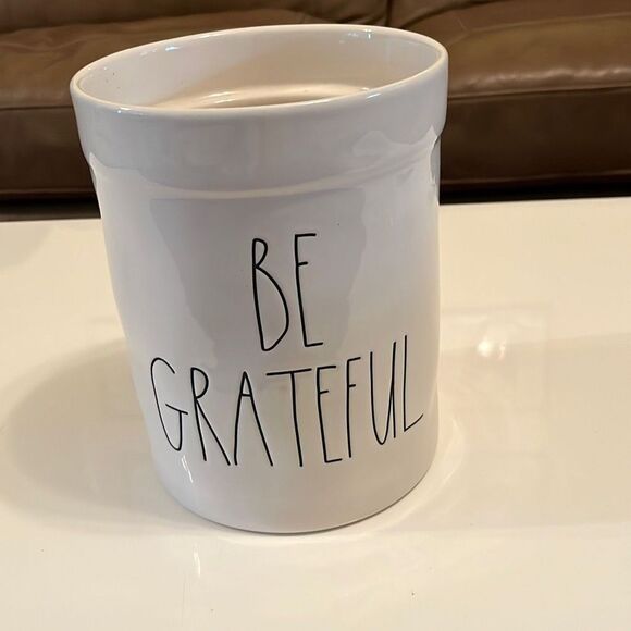 Rae Dunn By Magenta BE GRATEFUL Ceramic LL Crock Utensil Holder - Picture 1 of 11